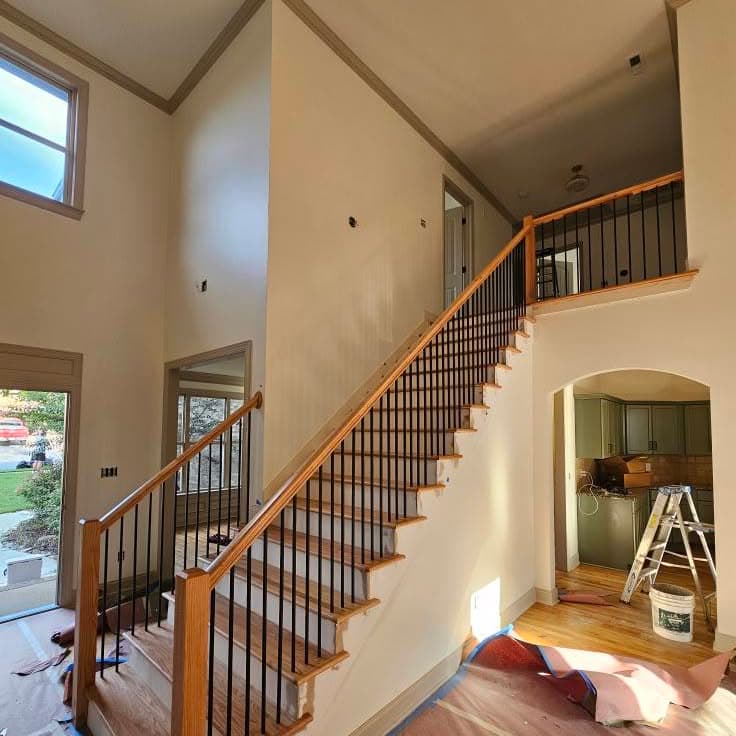 Side profile of the same metal-baluster stair
